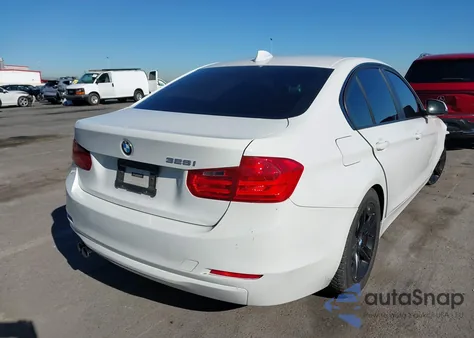 2013 BMW 328I z USA, uszkodzony, nr VIN WBA3C1C52DF437788